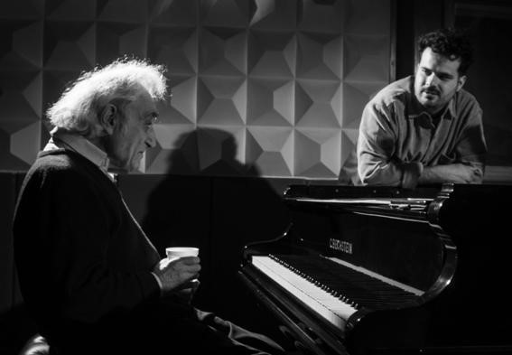 Disco “DUAL” dirigido por Camilo Aliaga reúne a destacados pianistas nacionales y debuta en el Festival Teatro a Mil junto al maestro Valentín Trujillo