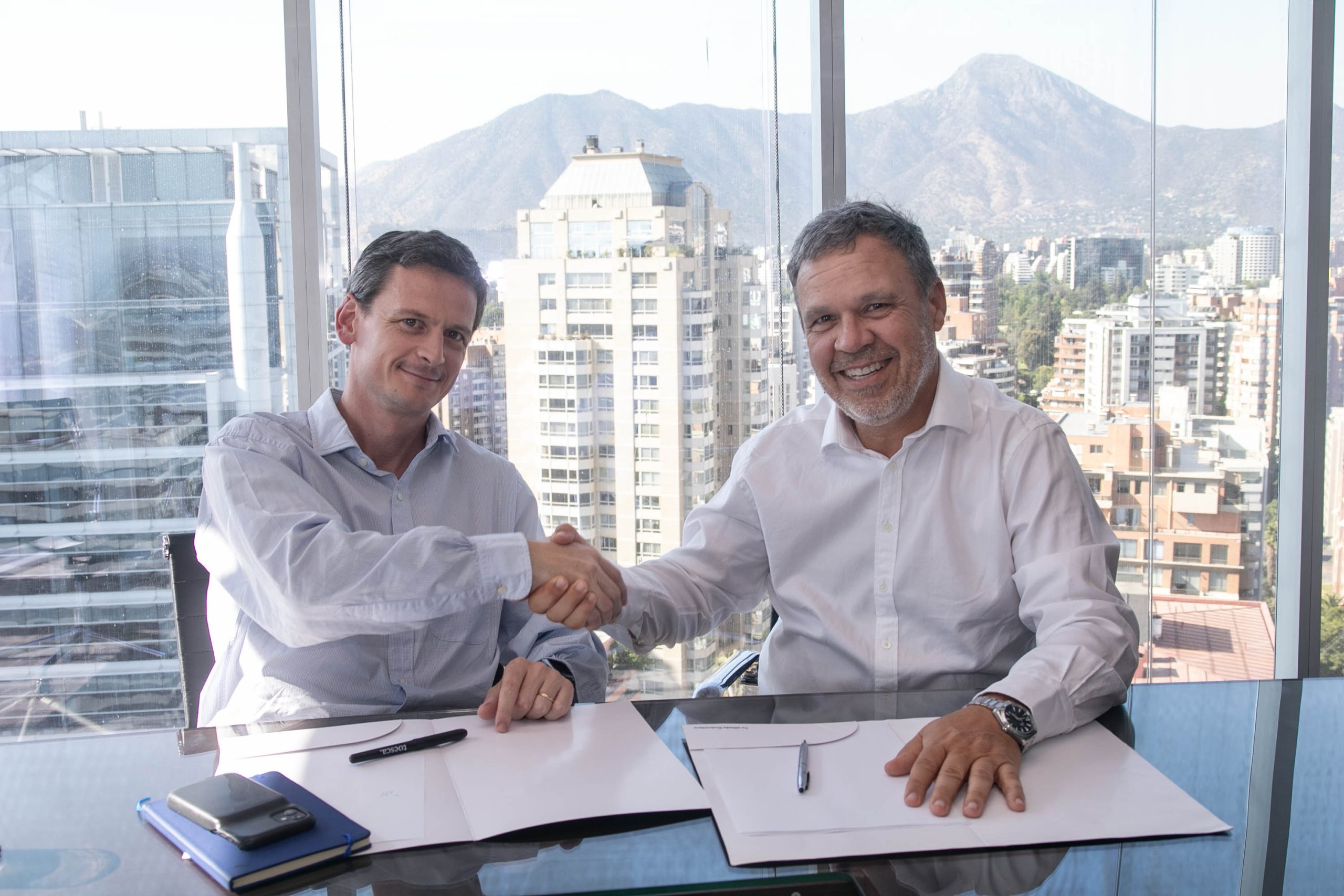 Latam Trade Capital firma contrato con Toesca por US$100 millones que crea fondo para adquisición de facturas en Latinoamérica