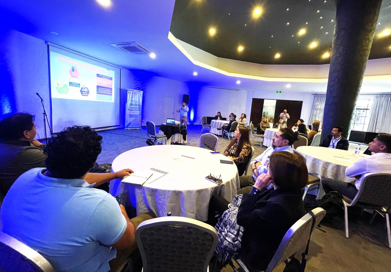 Jornada de Diálogo Regional en Arica Avanza en la Construcción de la Política Nacional de Capacitación