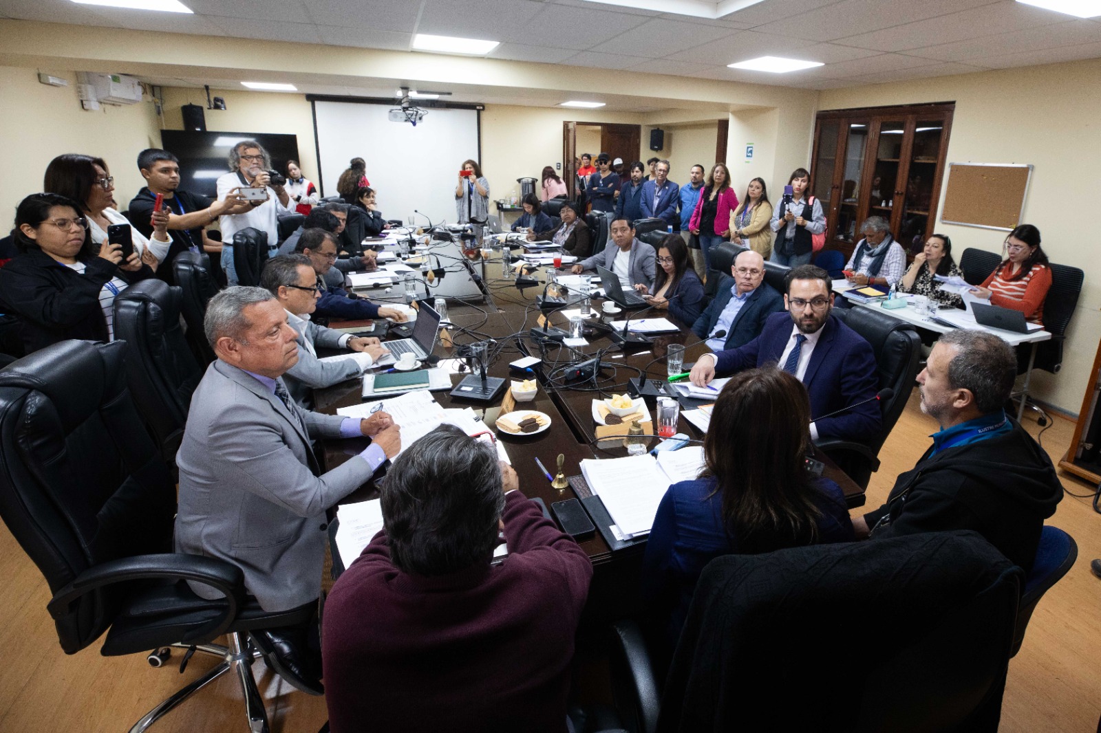Dan luz verde a proyecto municipal para un espacio deportivo multifuncional en calle Los Andes