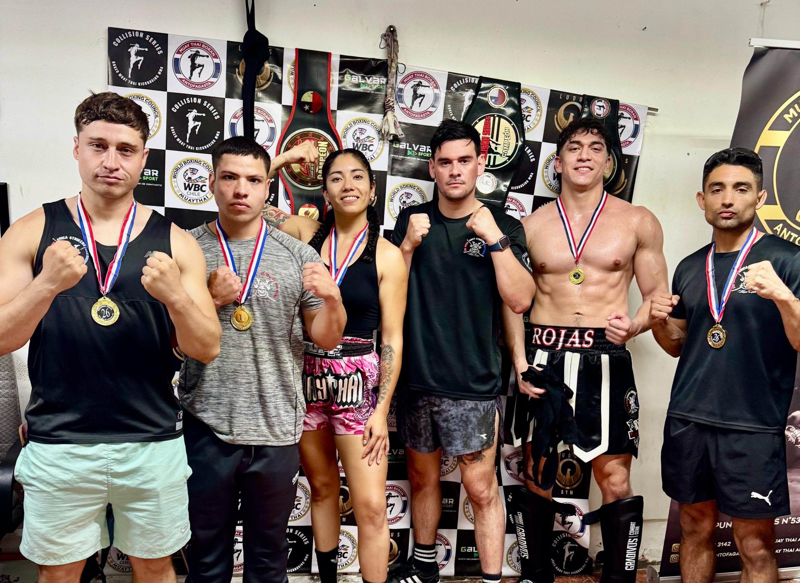 Atletas ariqueños de deportes de contacto arrasan en Antofagasta