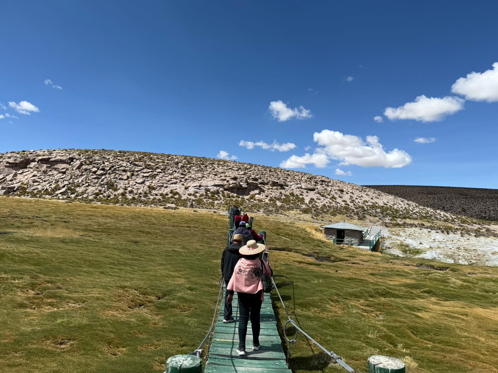 Más de 100 personas han vivido los “Baños de Naturaleza” realizados por CONAF en el Parque Nacional Lauca
