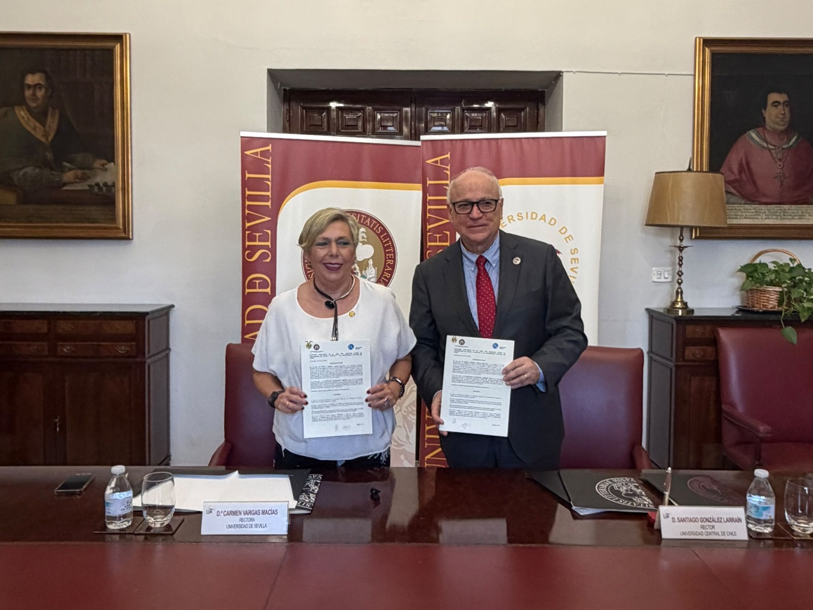 Universidad Central fortalece su internacionalización con convenio de colaboración junto a la Universidad de Sevilla