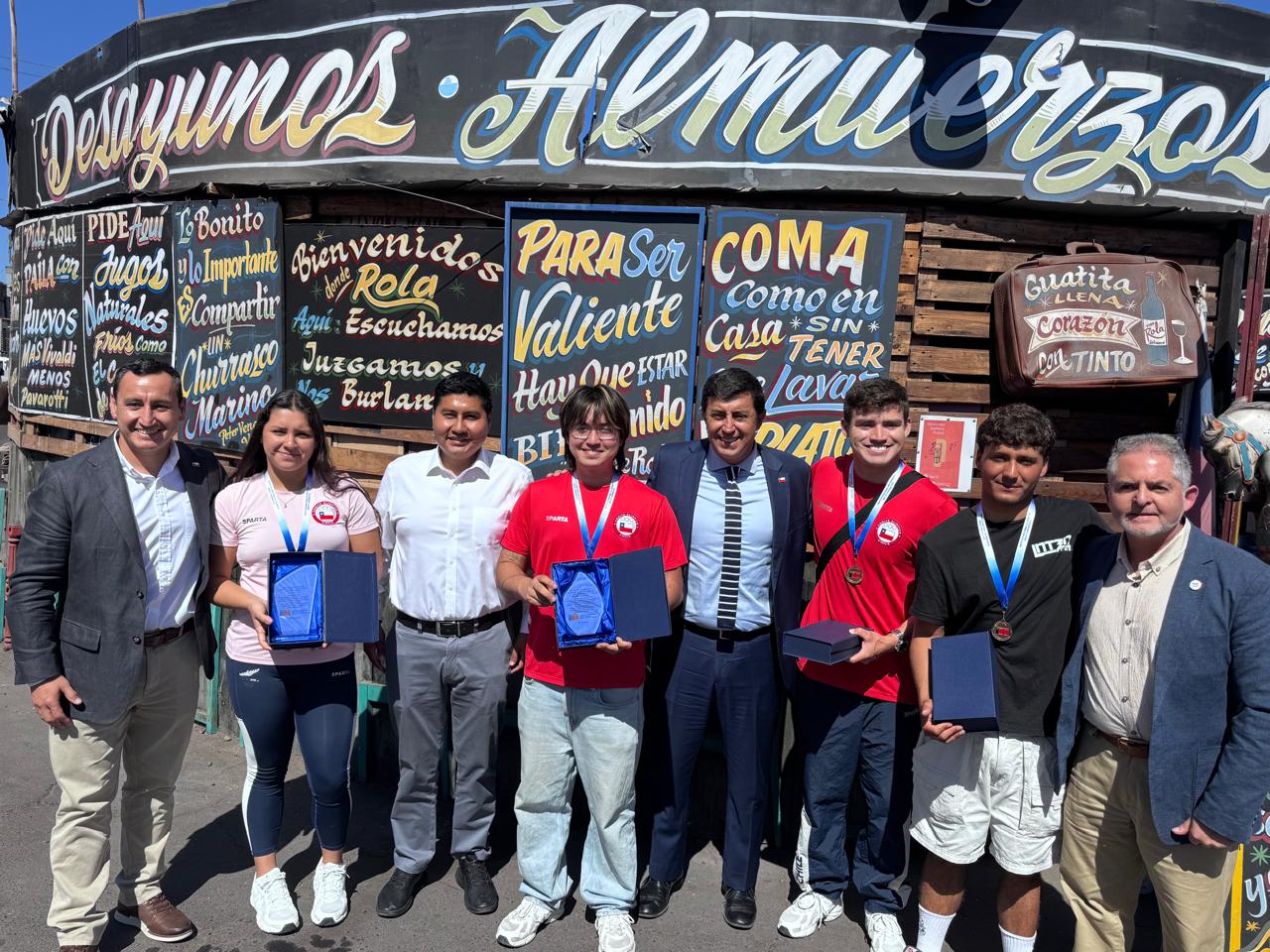 Reconocen a deportistas ariqueños que destacaron en los Juegos Suramericanos de Santa Fe 